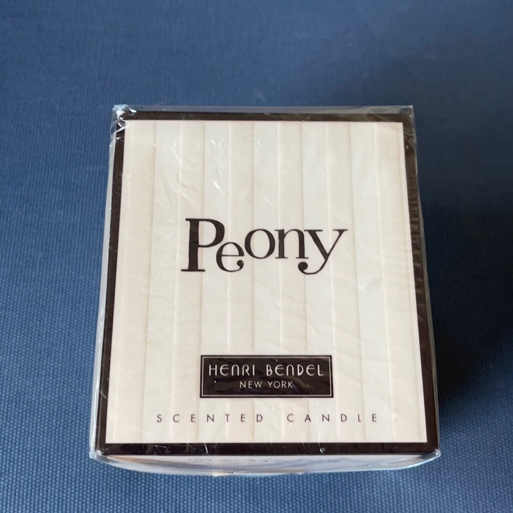 Henri Bendel Peony Candle